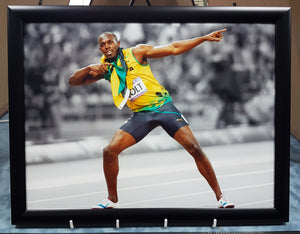 Usain Bolt Framed 16x12 Photo.
